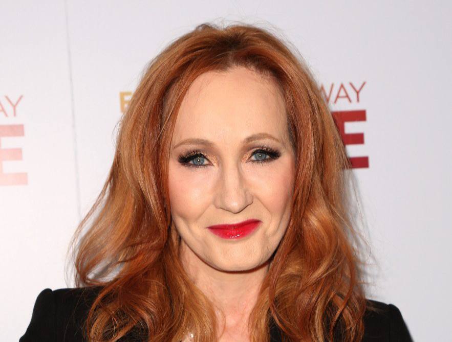 Очередной скандал вокруг Роулинг: на этот раз ее обвинили в оскорблении евреев