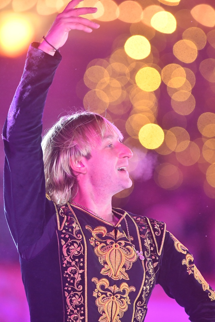 «Он неповторим»: Евгению Плющенко – 40