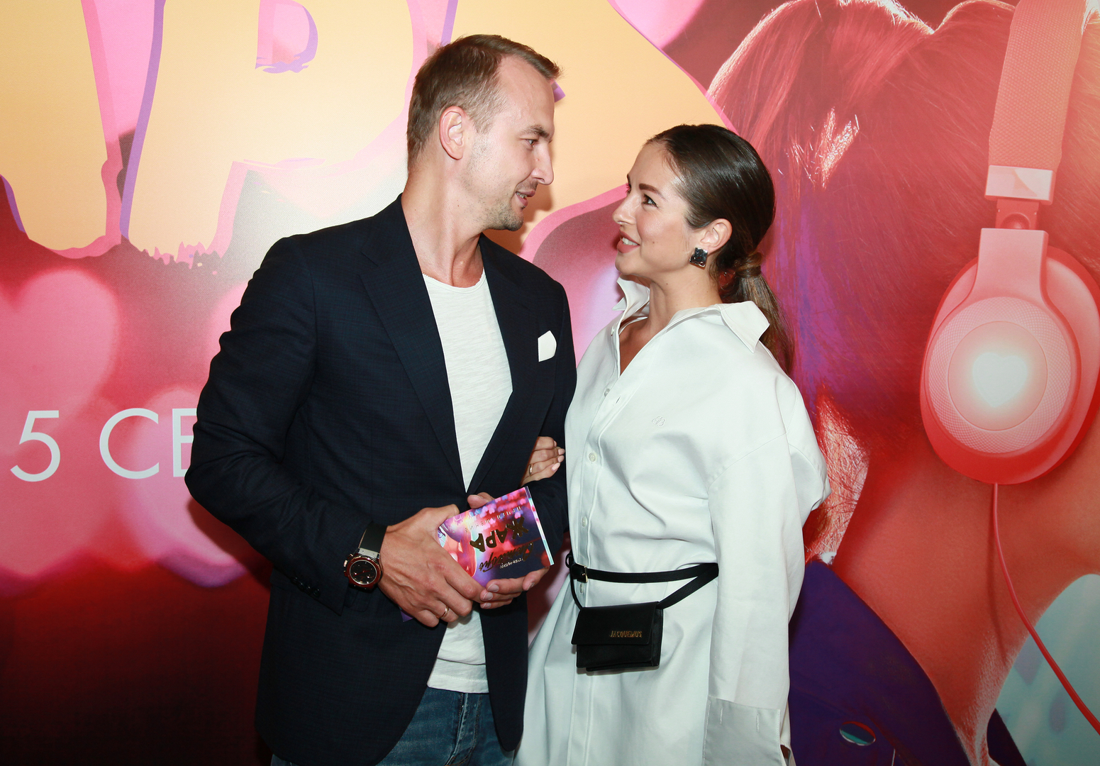 Нюша в новой песне заявила, что устала от обмана