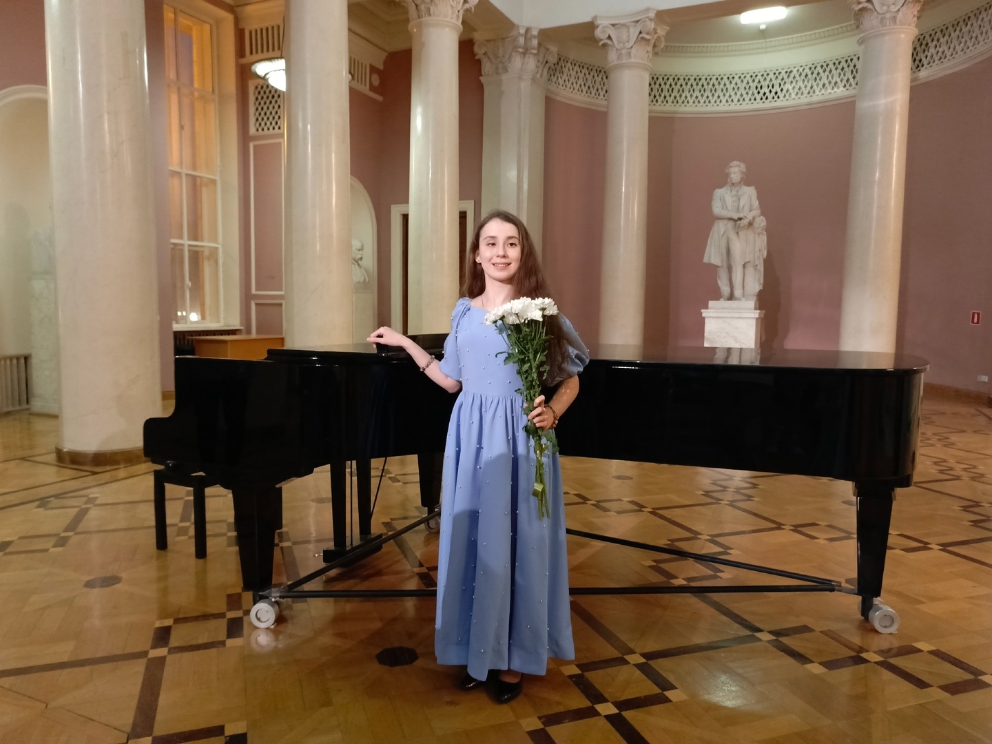 Пес-поводырь незрячей журналистки, взявшей интервью у Путина, заболел раком