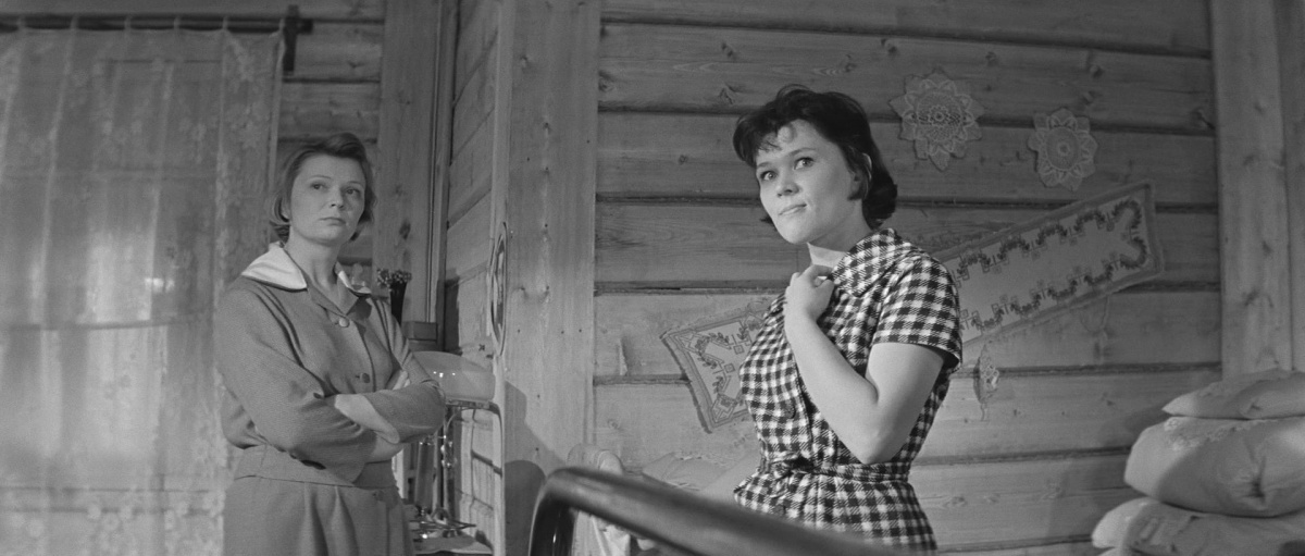 Фильм «Девчата» вышел на экраны в 1962 году. Нина Меньшикова и Люсьена Овчинникова