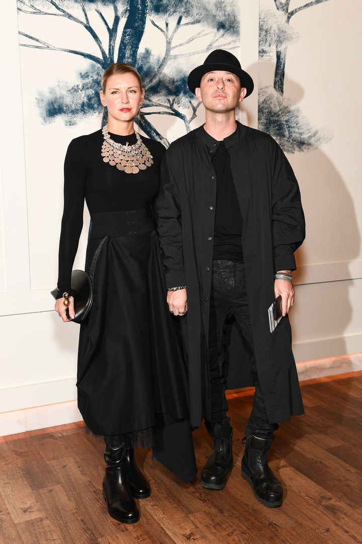 Рома Зверь с супругой