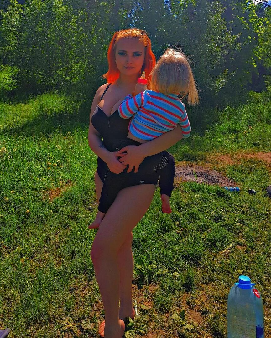 Лиза Долженко с дочерью
