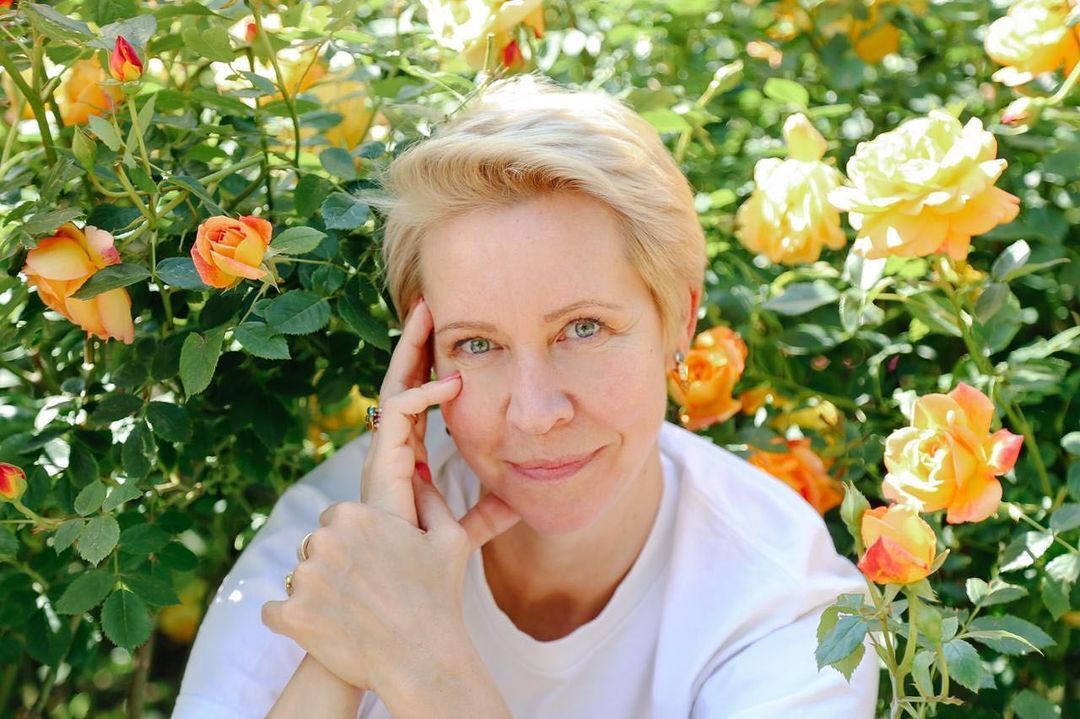 Татьяна Лазарева в саду