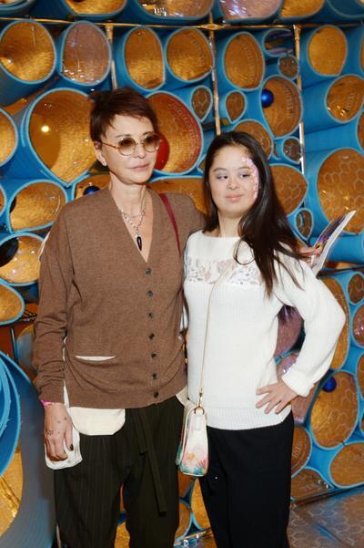 Ирина Хакамада с дочерью Марией на мероприятии