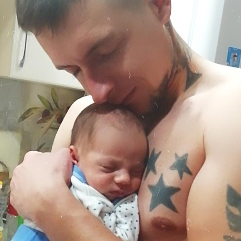 Муж Жени Васовой с дочерью