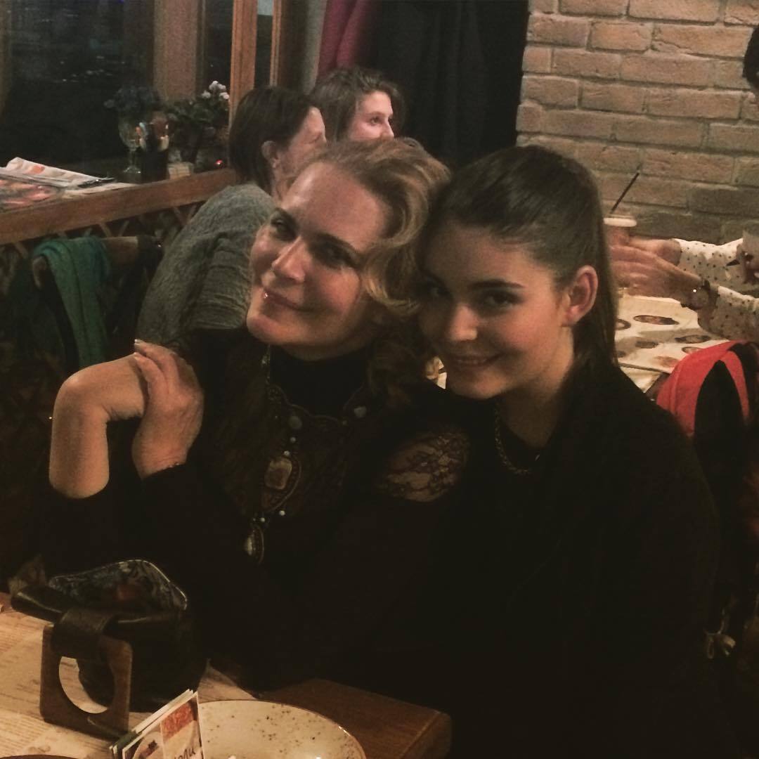 Алена Яковлева с дочерью
