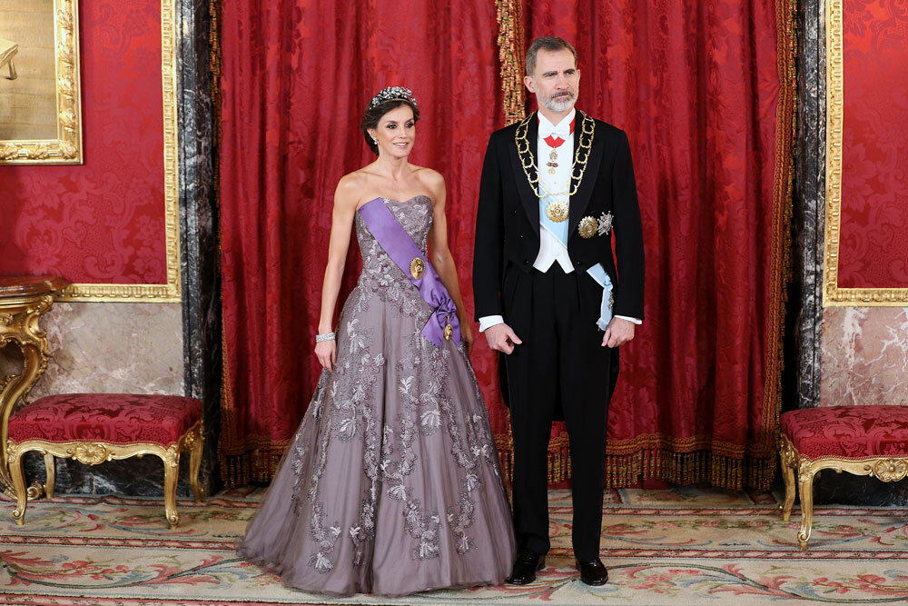 Королева Летиция с супругом королем Филиппом на гала-ужине президента Перу и его жены