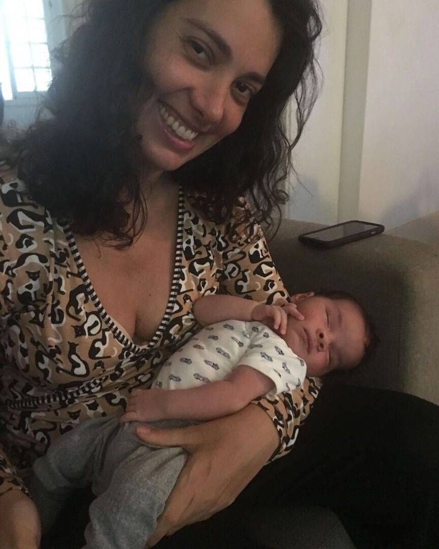 Мари с новорожденным Антониу