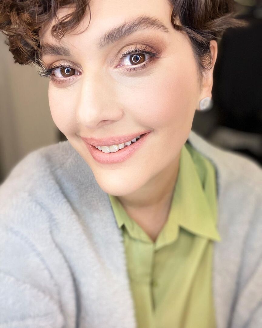 Актриса Бергюзар Корель