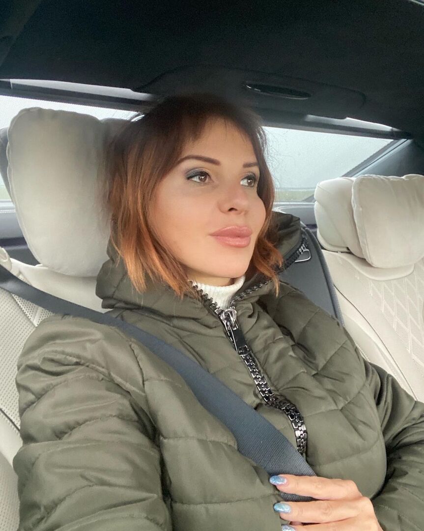 Наталья Штурм в машине