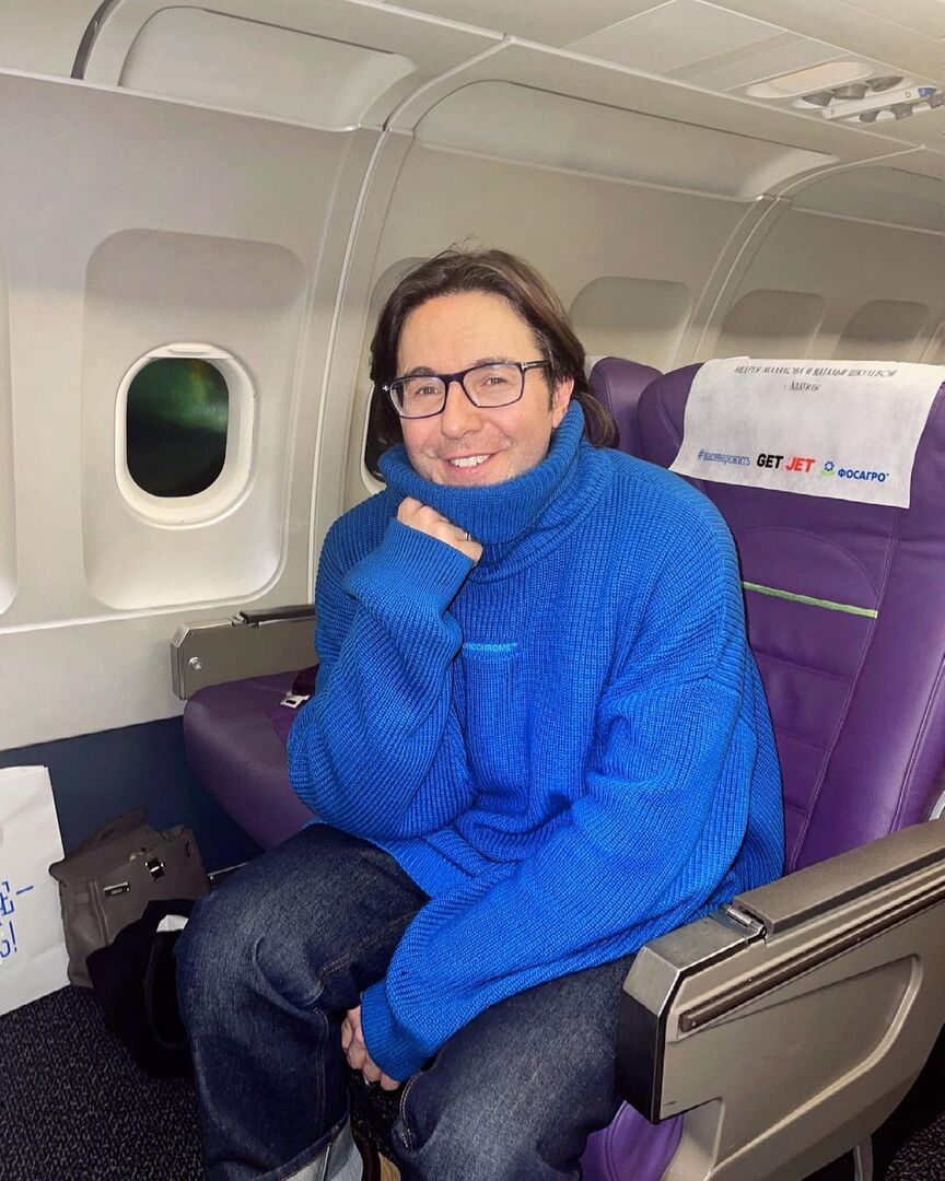 Андрей Малахов в самолете