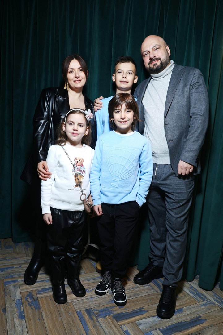 Георгий Шабанов с семьей