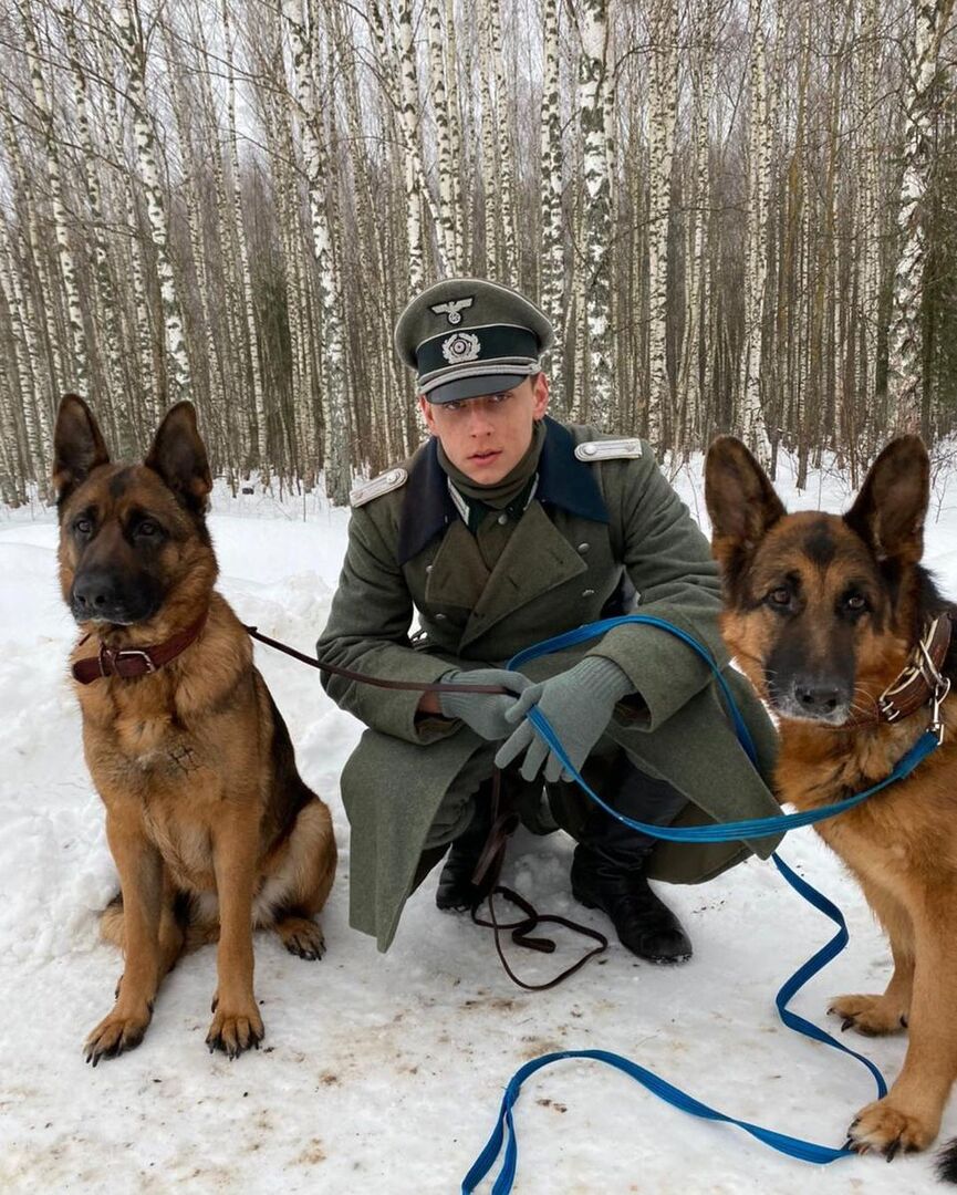 Егор Дрозд в образе на съемках