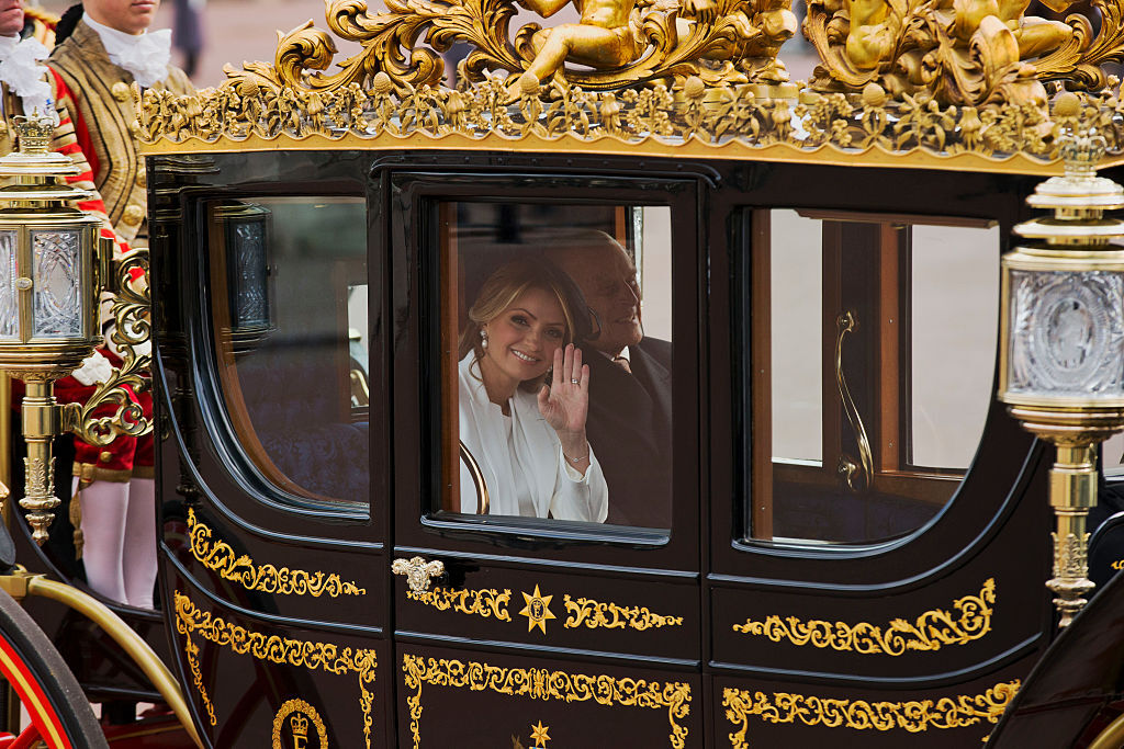 Анхелика Ривера в карете с принцем Филиппом