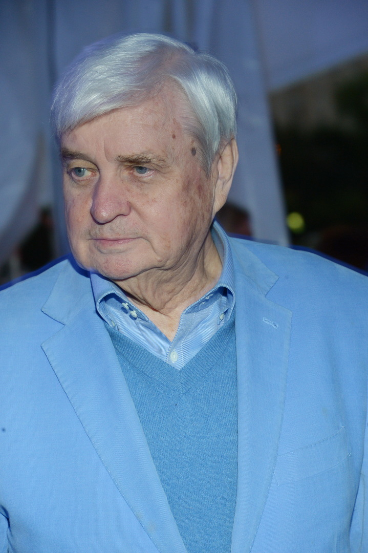 Александр Стефанович