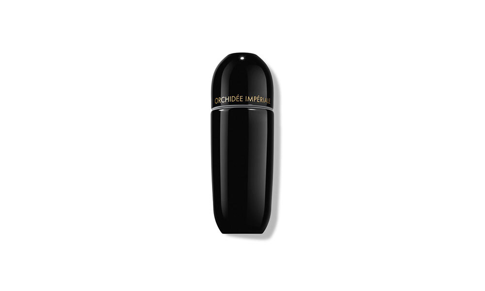 Флакон Bernardaud и сыворотка Orchidée Impériale Black, Guerlain. Цена 107 500 рублей. Цена сменного блока 81 700 рублей.