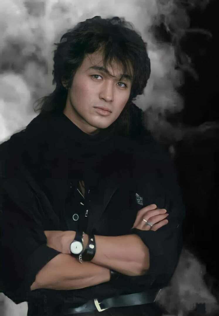 Виктор Цой являлся лидером популярной рок-группы «Кино»