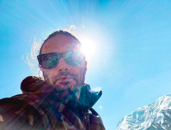 Глинников много времени проводит на природе