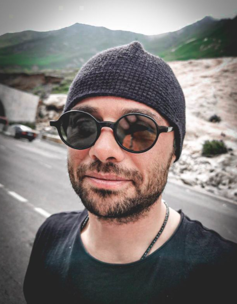 Илья Глинников прославился благодаря роли в сериале «Интерны»