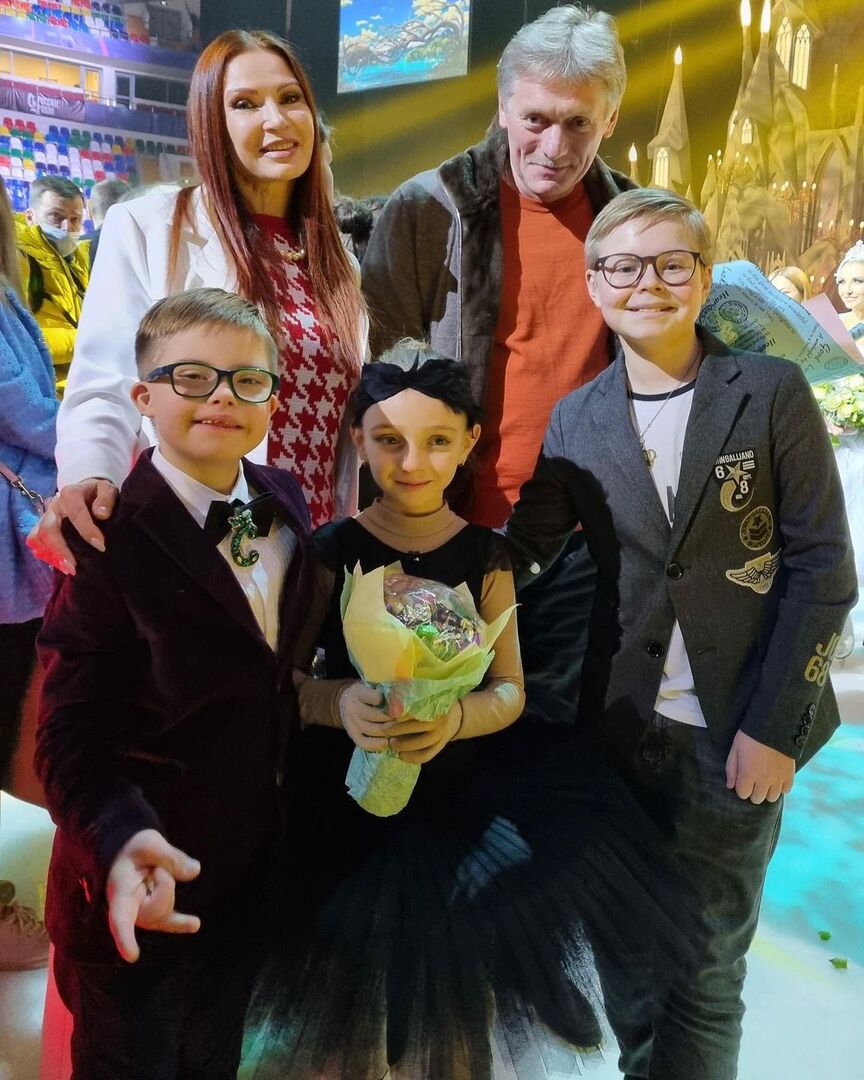 Эвелина Бледанс с сыном Семеном, Надя Пескова, Дмитрий Песков