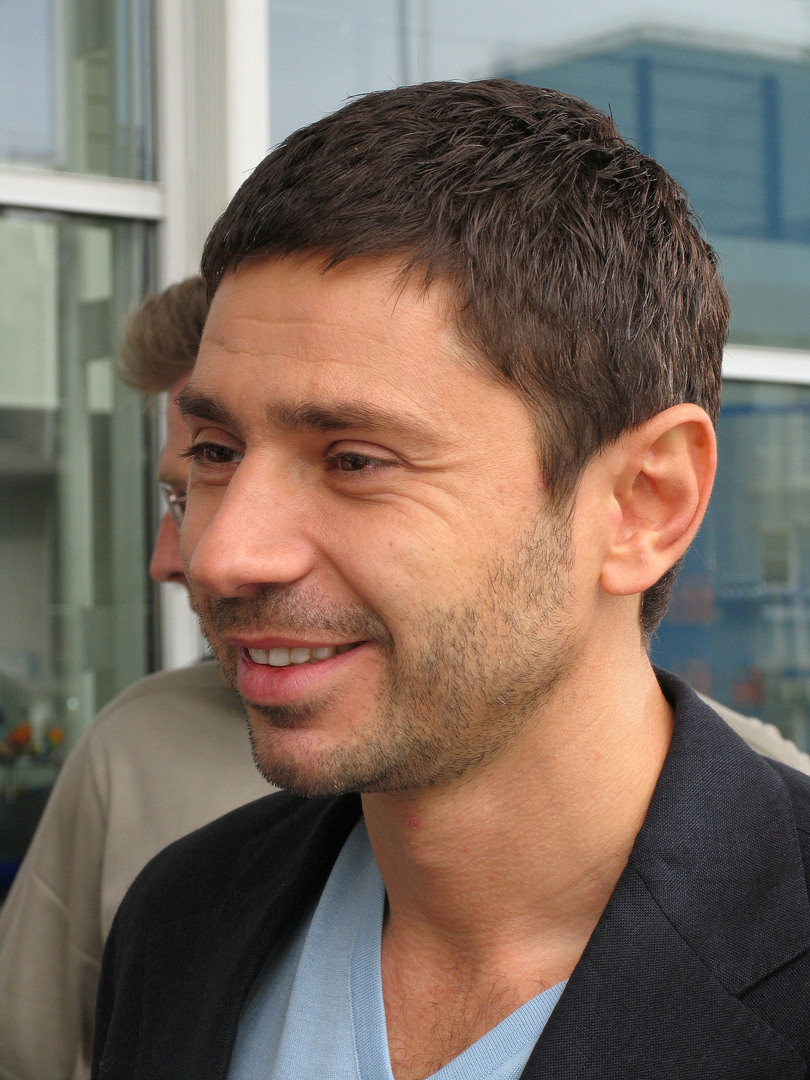 Актер Валерий Николаев