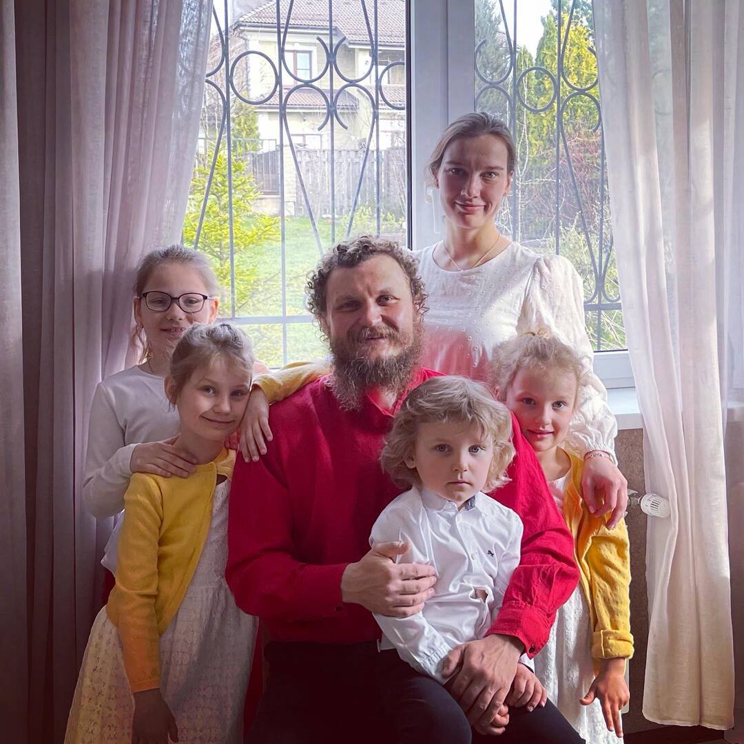 Олег с детьми