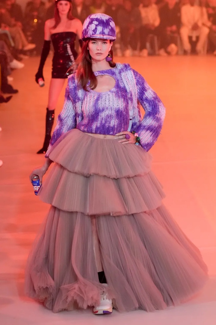 Карли Клосс