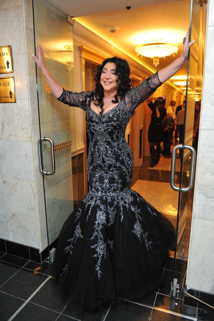 Лолита в шикарном макси