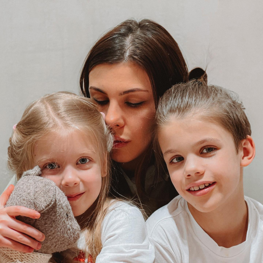 Наталья Турецкая с детьми