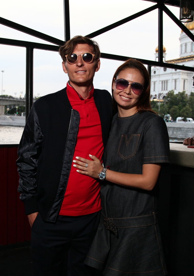 Павел и Ляйсан растят двоих детей