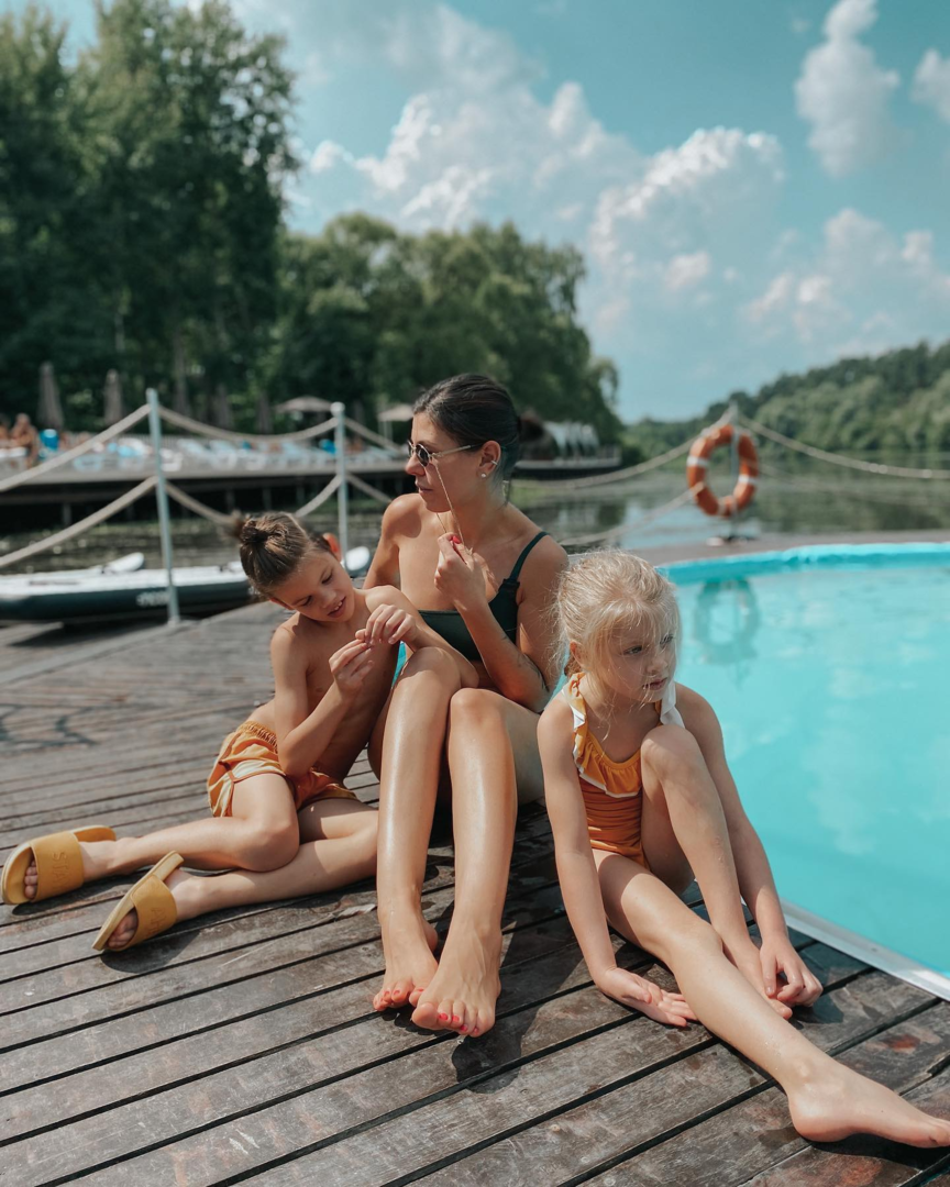 Наталья Турецкая на отдыхе с детьми