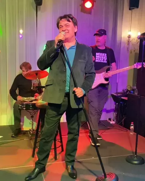 Звезда 80-х Александр Серов