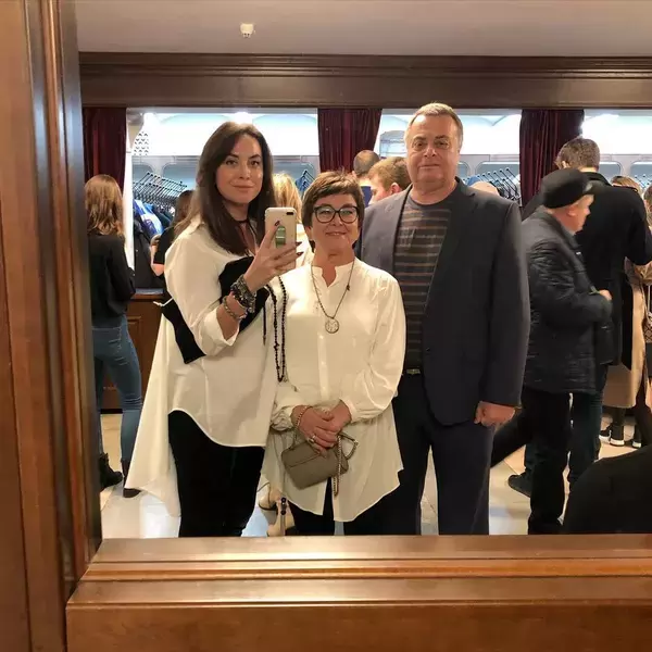 Наталья Фриске с родителями