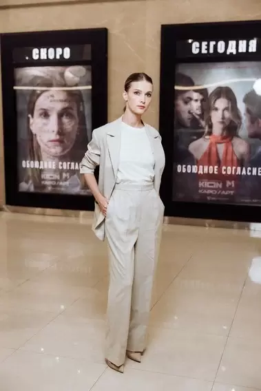 Актриса Светлана Иванова