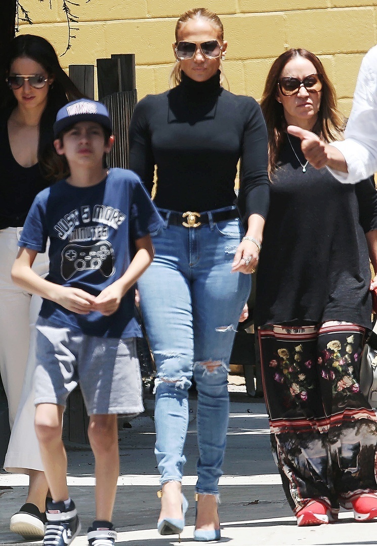 Дженнифер Лопес