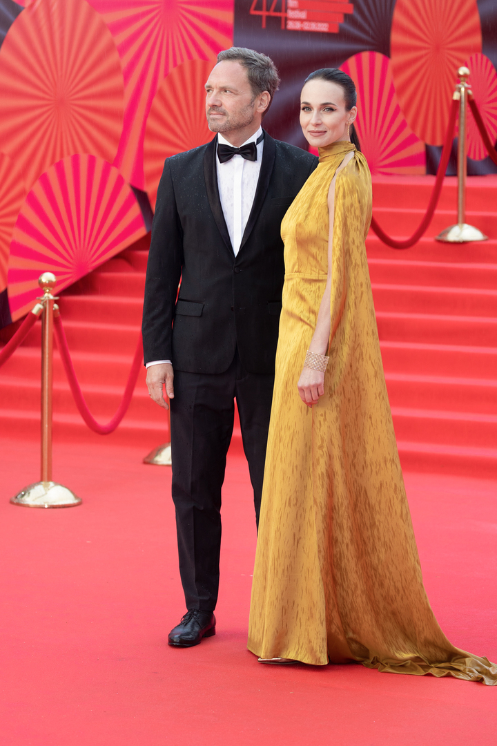 Открытие ммкф 2022. Закрытие ммкф 2022. Московский кинофестиваль 2022. Закрытие ммкф 2022. Ммкф 2022 красная дорожка.