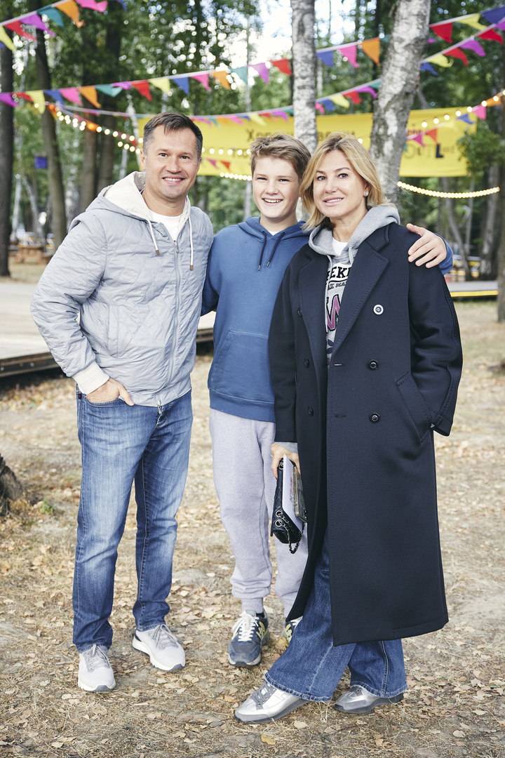 Алексей Немов с женой Галиной и сыном Алексеем