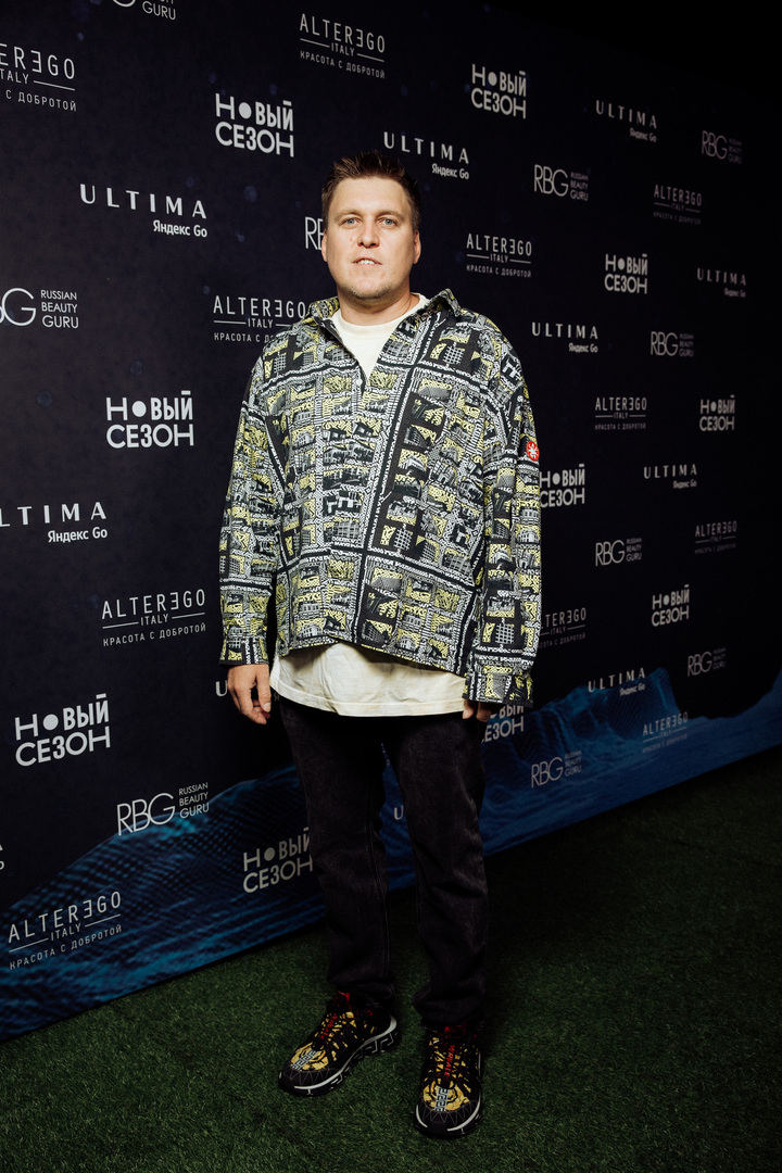 Александр Незлобин