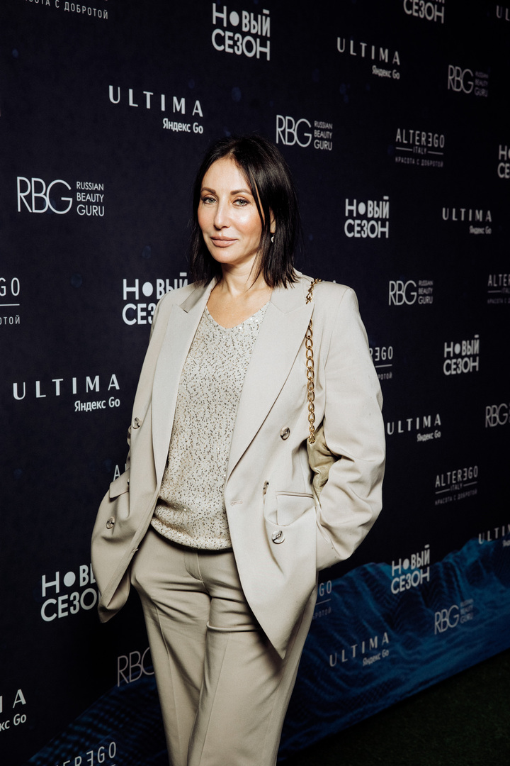 Алика Смехова