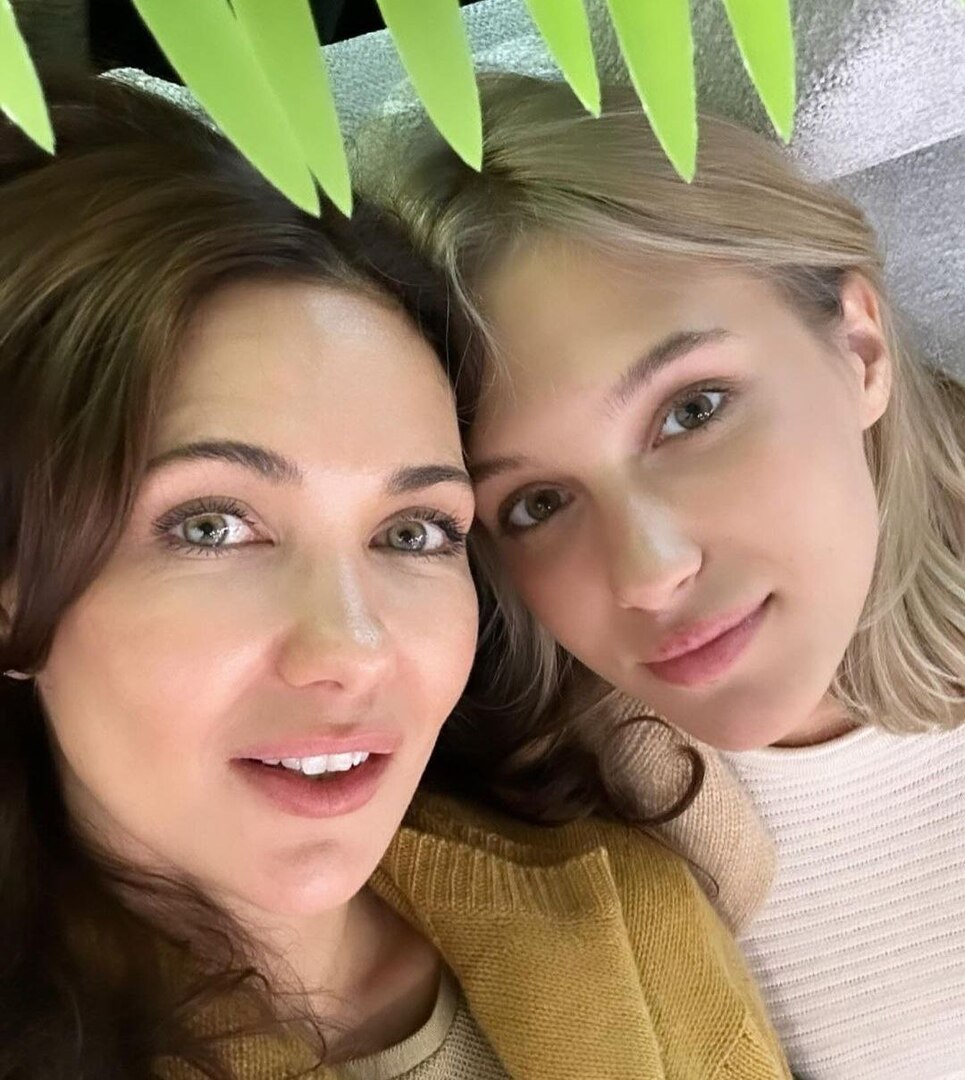 Актриса Екатерина Климова публично обратилась к дочери в день ее 22-летия