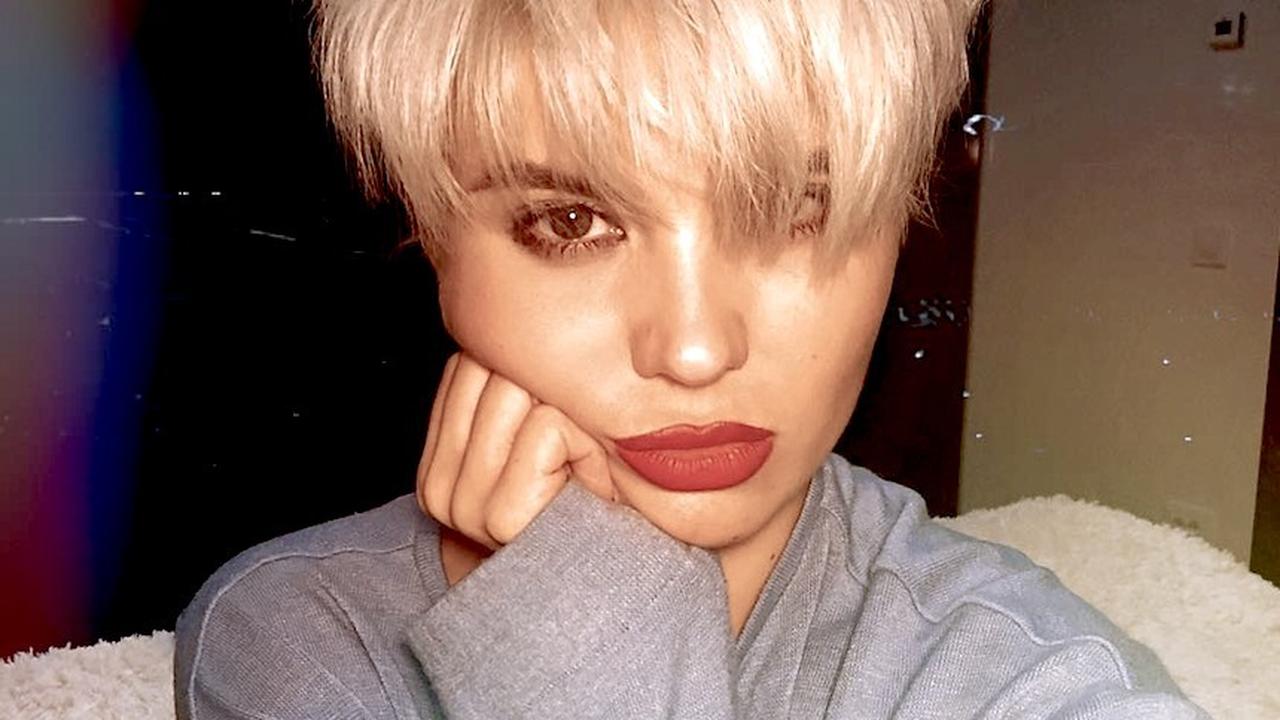 Shena певица. Shena певица. Анн шен. Певица шена дочь валерии. Анн шен.