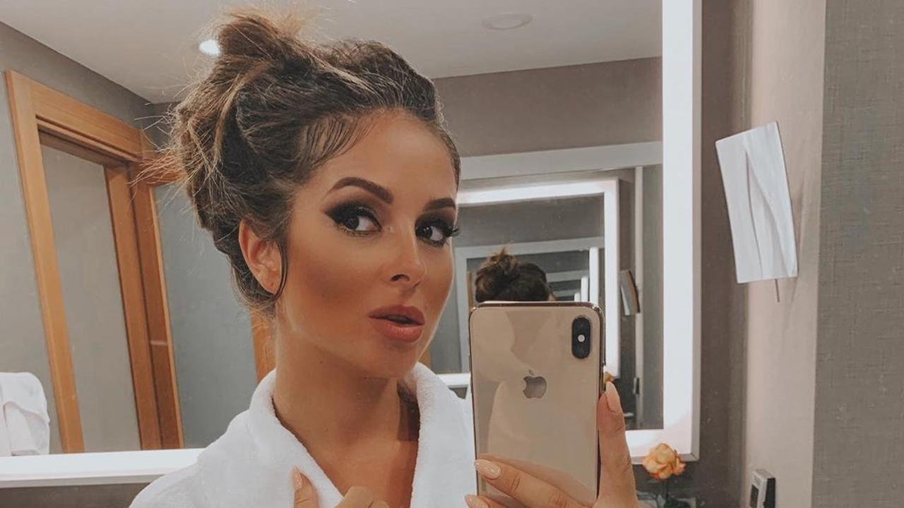 нюша певица. нюша родинка. нюша родинка на лице. звезды с родинками на лице. нюша певица родинка.