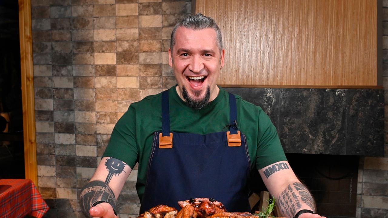 Шеф мосин. Повар барбекю. Гриль на углях. Фаер гриль. Шашлык на мангале.