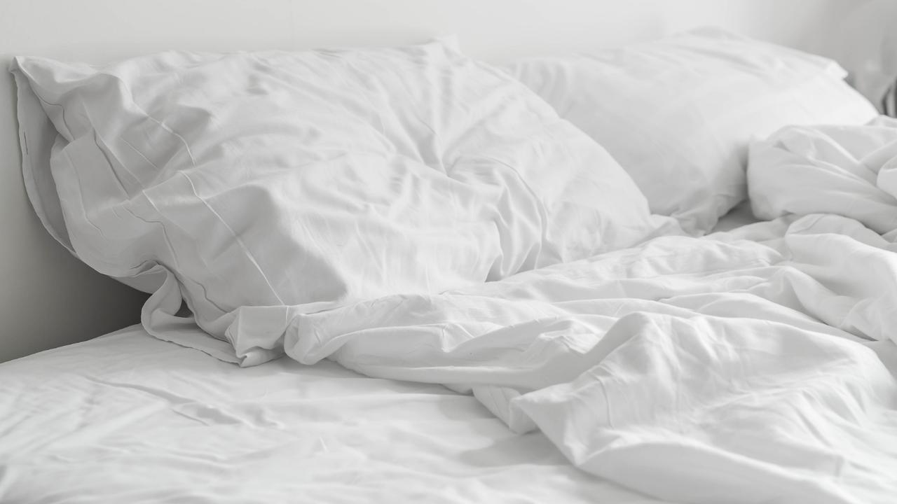 Уволенный сотрудник дома-интерната отомстил руководству, разослав фото связанных детей