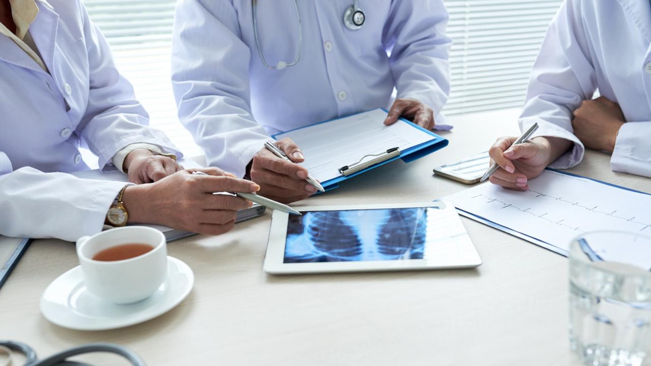 Ухудшение не остановить: у Романа Костомарова деформировались легкие ...