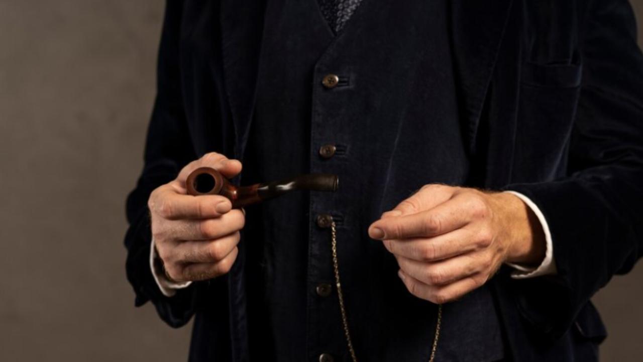 Директор похоронного бюро рассказал о самых странных просьбах своих ...