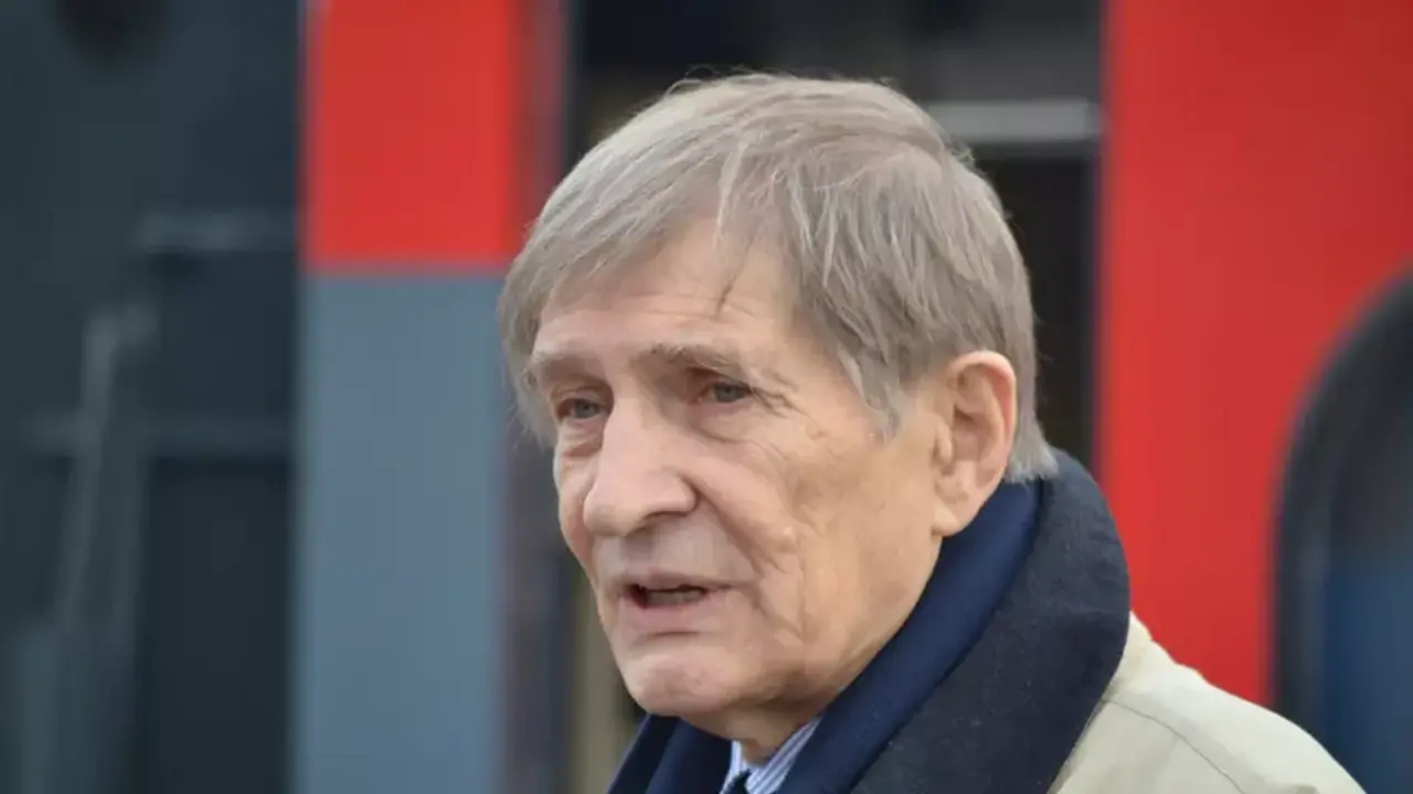 Владимир Малышев ответил Лии Ахеджаковой на прощании с актером Игорем ...