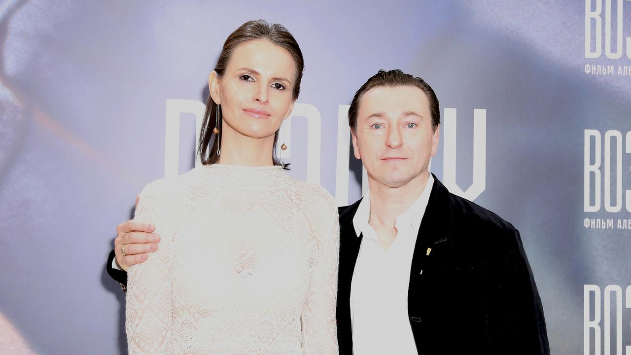 Соломин, виталий мефодьевич. Фото к дню памяти виталия соломина. Виталий соломин зимняя вишня. Кто вместо соломина. Виталий соломин шерлок.