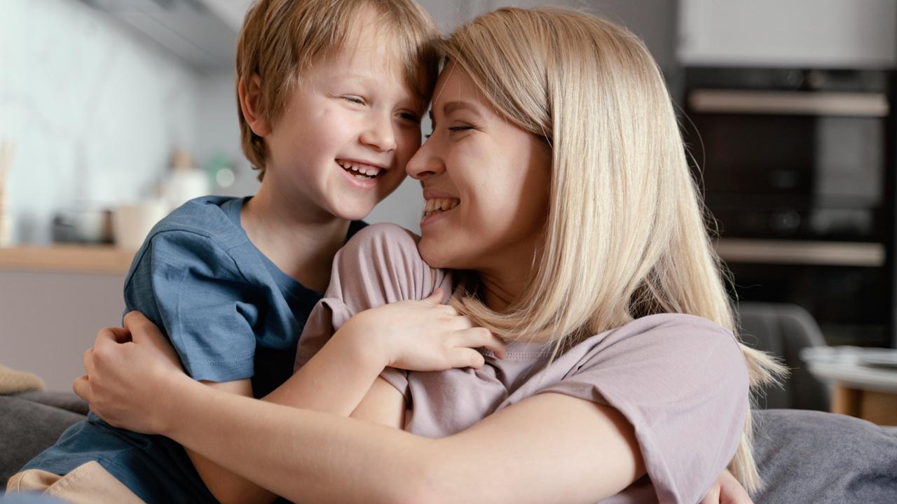 Фотосессия мама и малыш. Семьянинин. Идеальная мама факты. Стану идеальной матерью для своего сына 5. Стану идеальной матерью для своего сына 5.